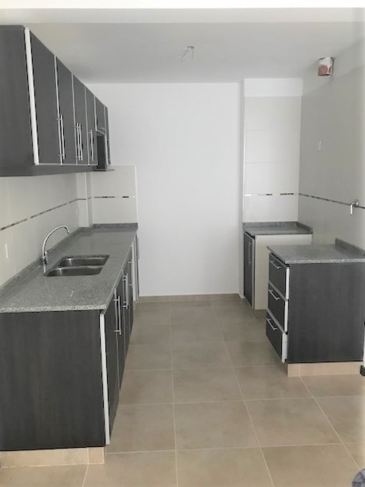 Semipiso de 2 Ambientes a Estrenar + Parrilla