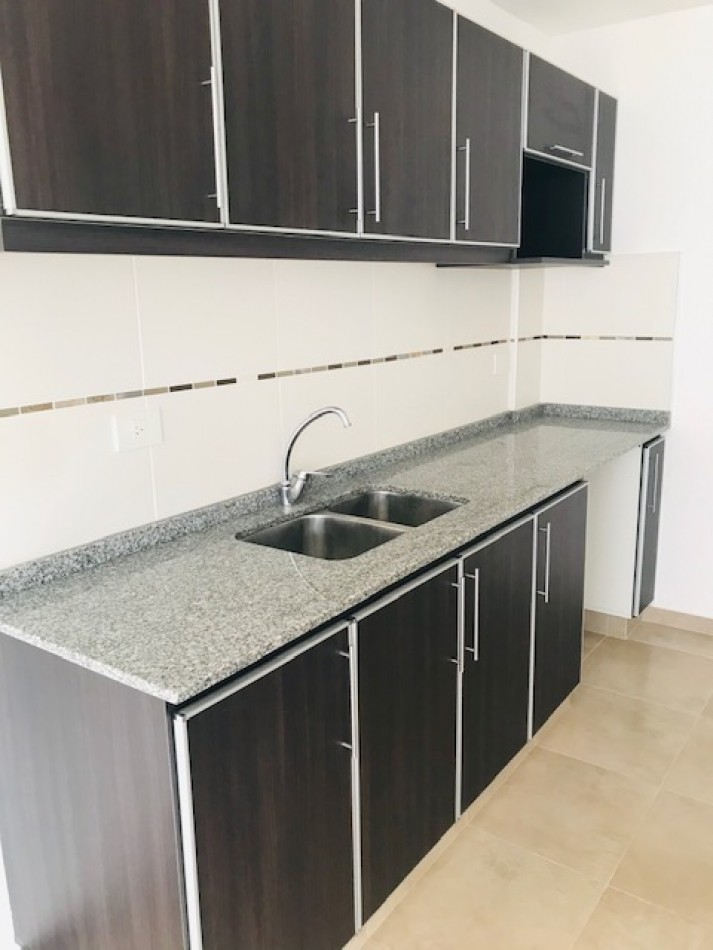 Semipiso de 2 Ambientes a Estrenar + Parrilla