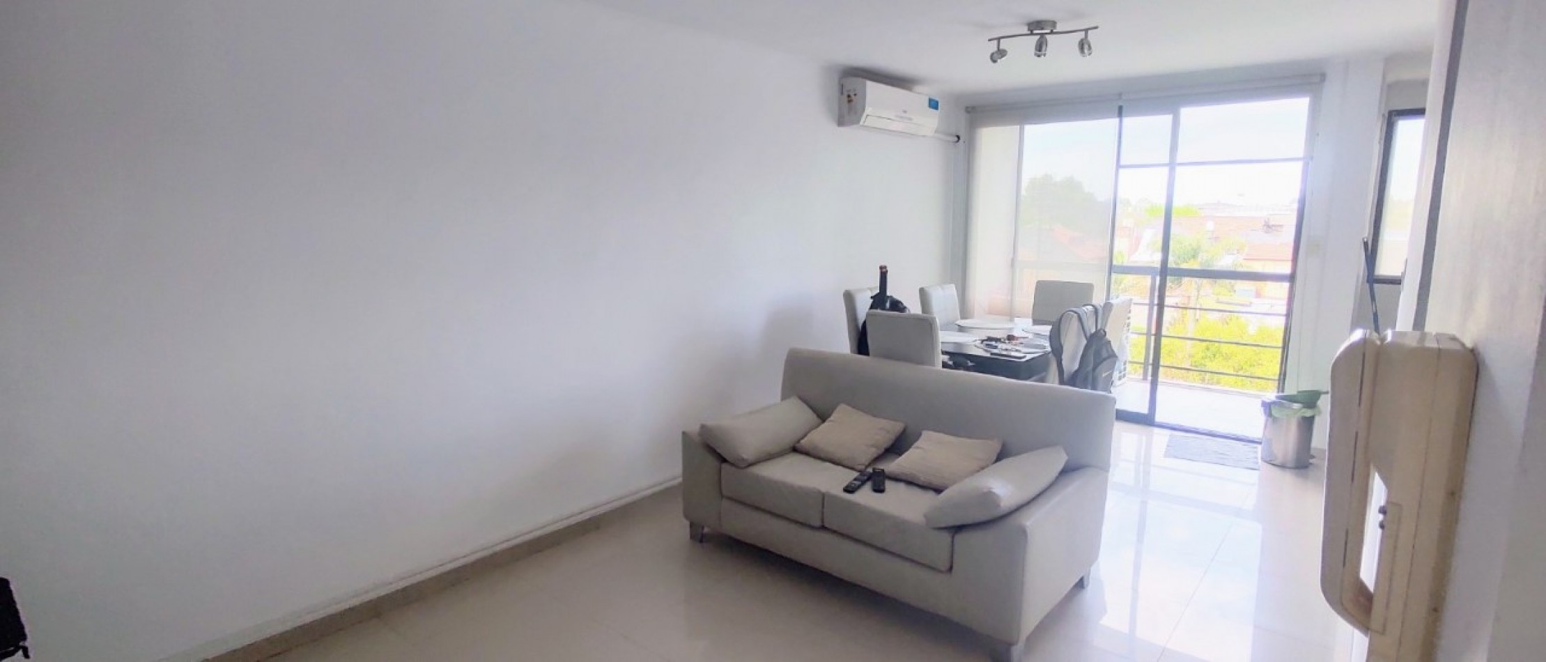 Impecable Departamento de 2 Ambientes C/ Cochera - Villa Ballester
