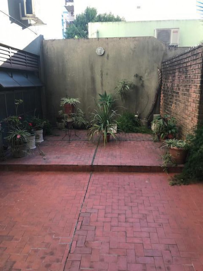 DEPARTAMENTO TIPO PH, CON BAULERA Y PATIO PROPIO DE 114m2!!!!