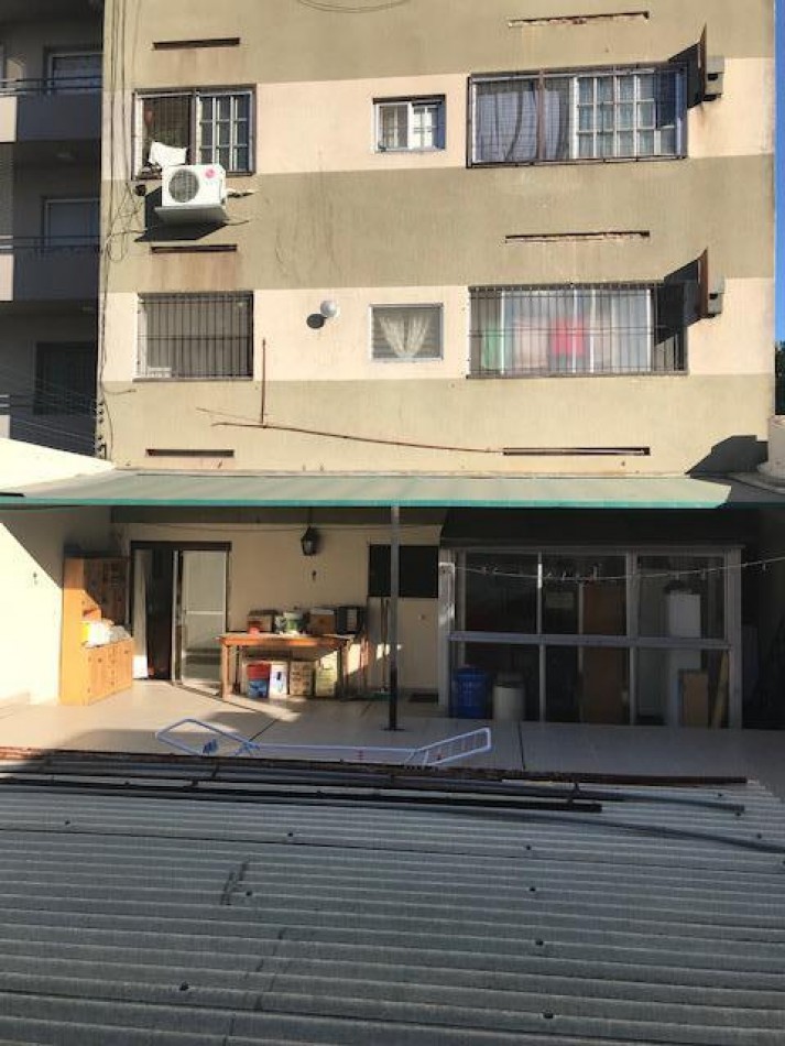 DEPARTAMENTO TIPO PH, CON BAULERA Y PATIO PROPIO DE 114m2!!!!