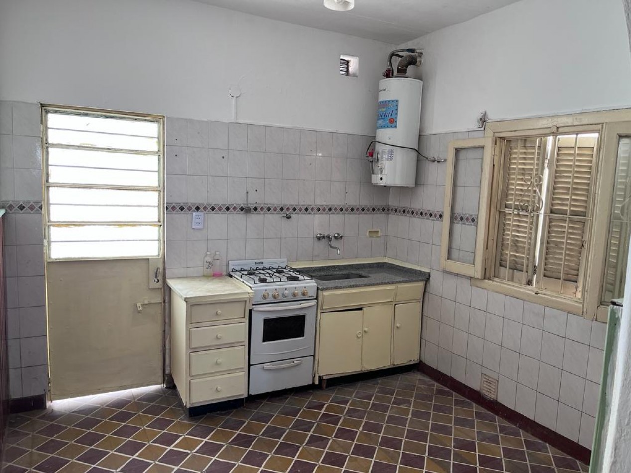 PH Planta Baja Frente con Cochera y Patio - 2 Amb - Sin Expensas
