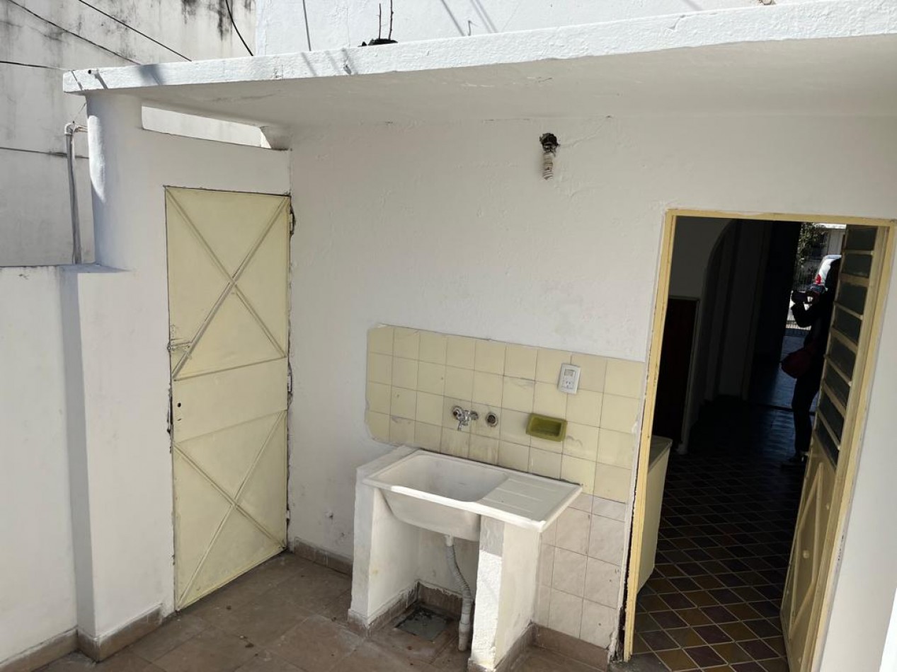 PH Planta Baja Frente con Cochera y Patio - 2 Amb - Sin Expensas