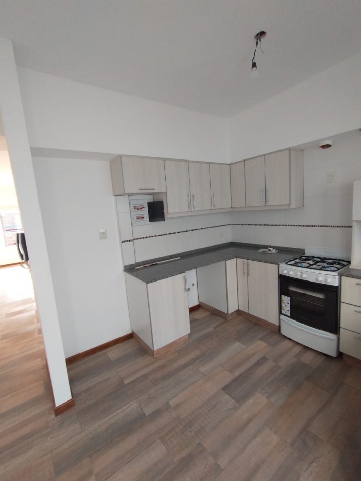 Hermoso Triplex a Estrenar en Florida. Excelente Ubicacion!