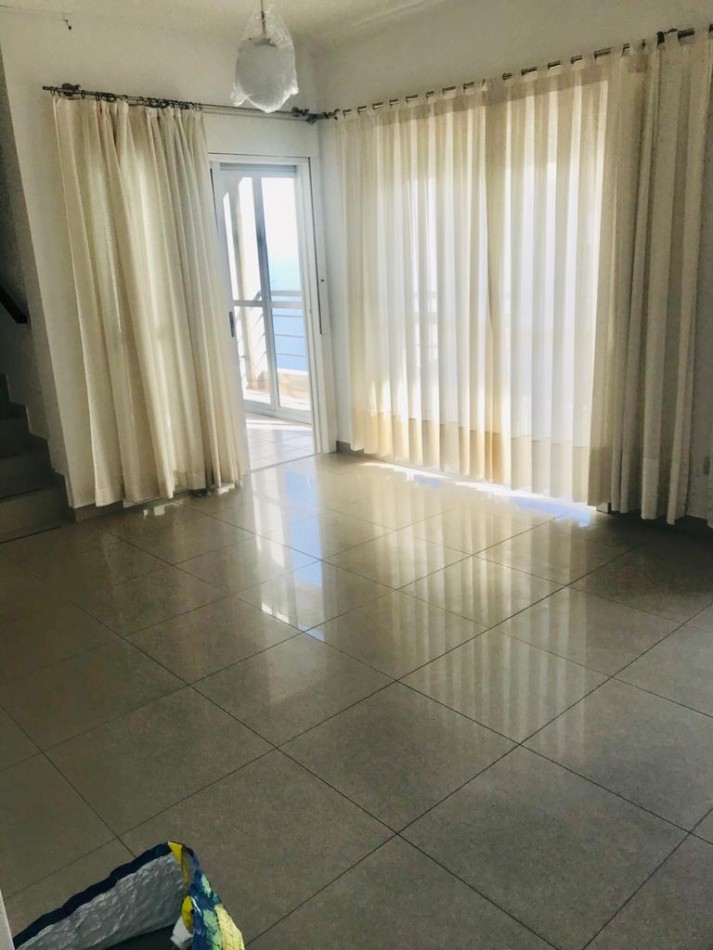 Impecable Departamento en Duplex en Florida!