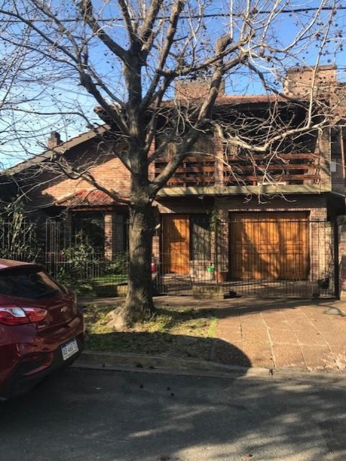 Calida Casa de 5 Ambientes en La Horqueta. Digna de Ver!