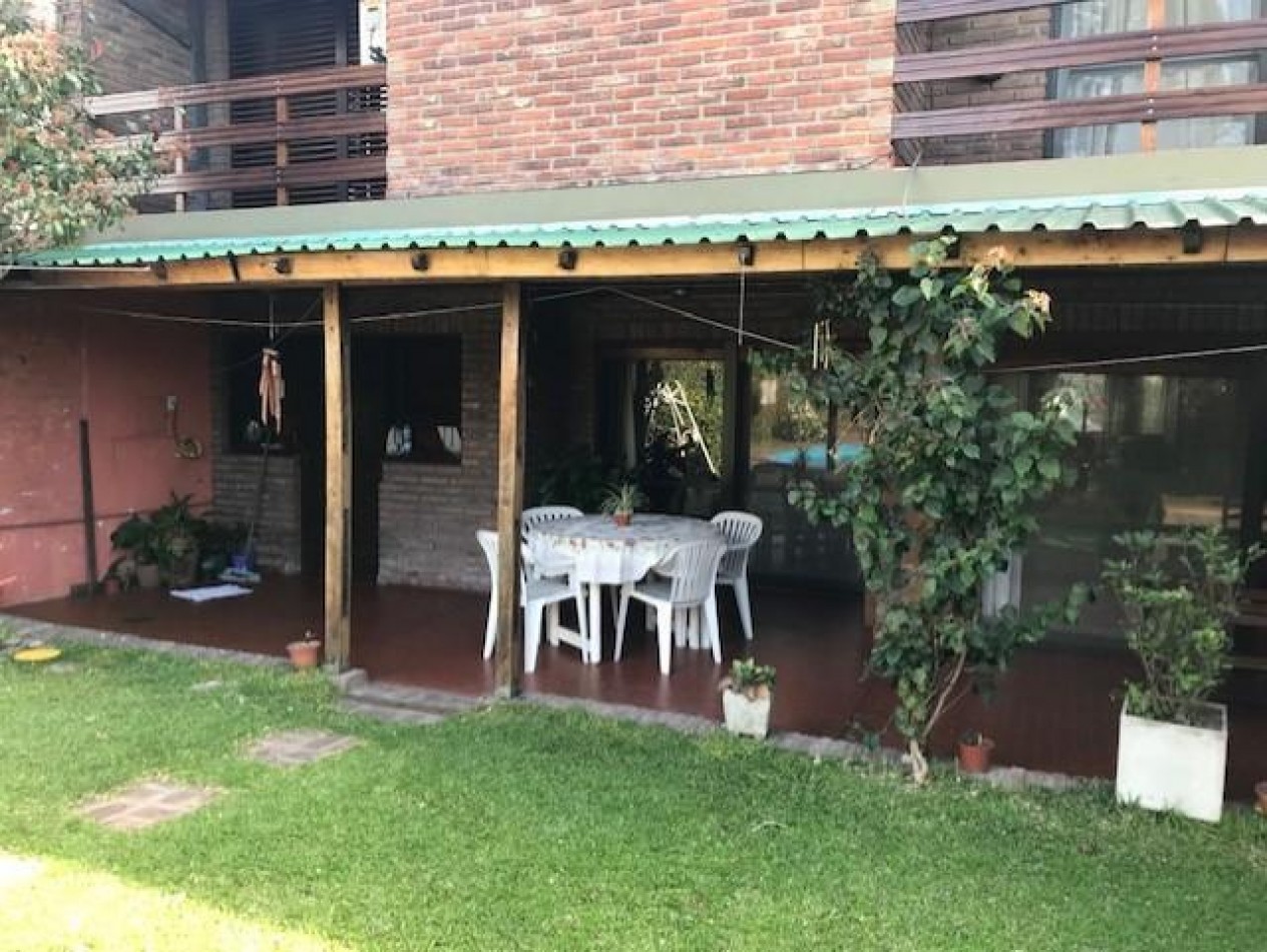 Calida Casa de 5 Ambientes en La Horqueta. Digna de Ver!
