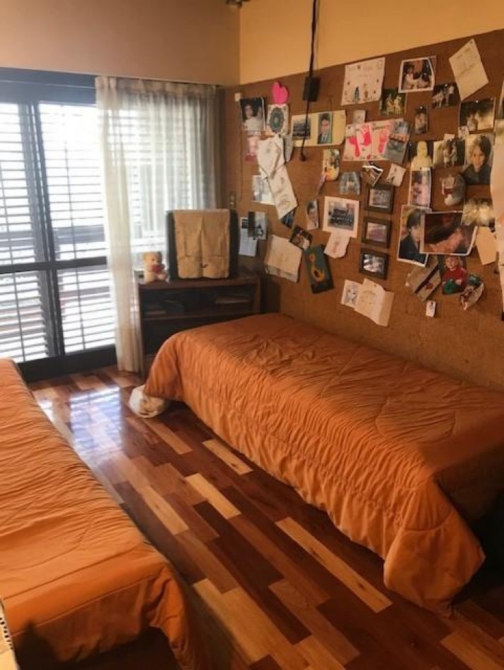 Calida Casa de 5 Ambientes en La Horqueta. Digna de Ver!