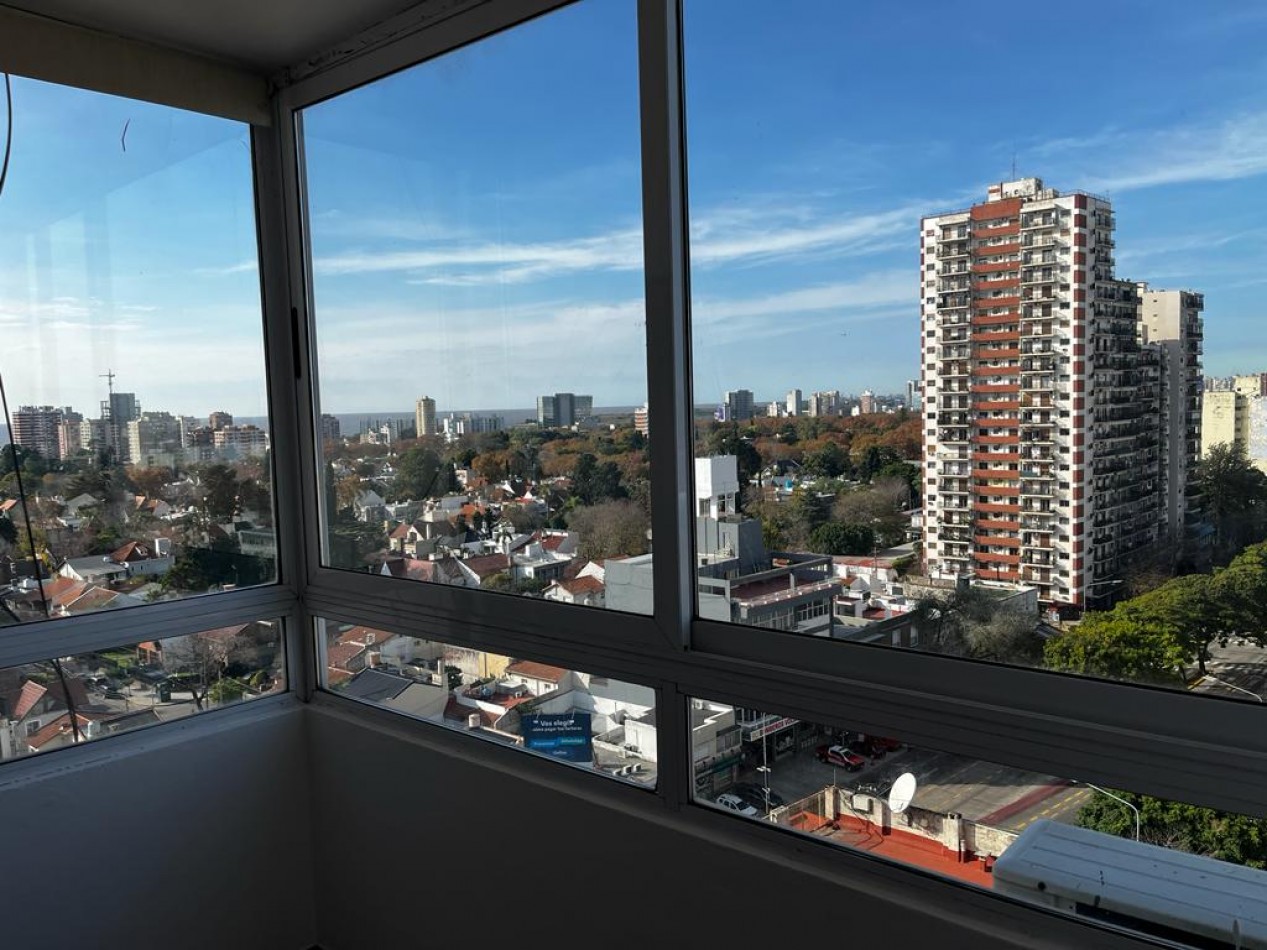 Departamento 3 amb. con baulera sobre Av. Maipu con  Renta