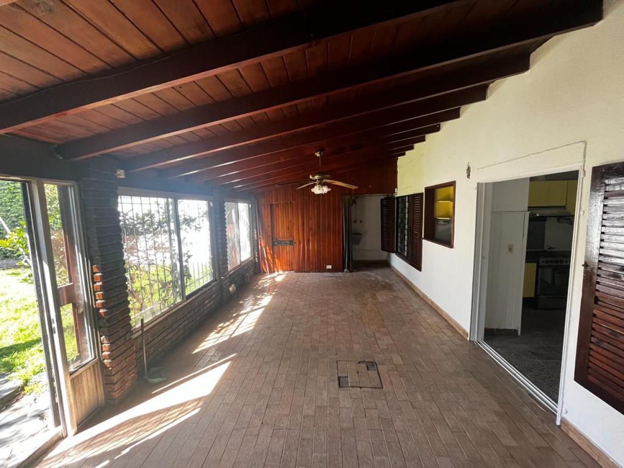 CASA 4 ambientes en alquiler en Olivos