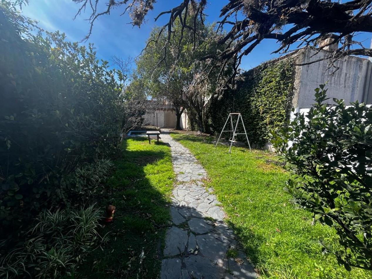 CASA 4 ambientes en alquiler en Olivos
