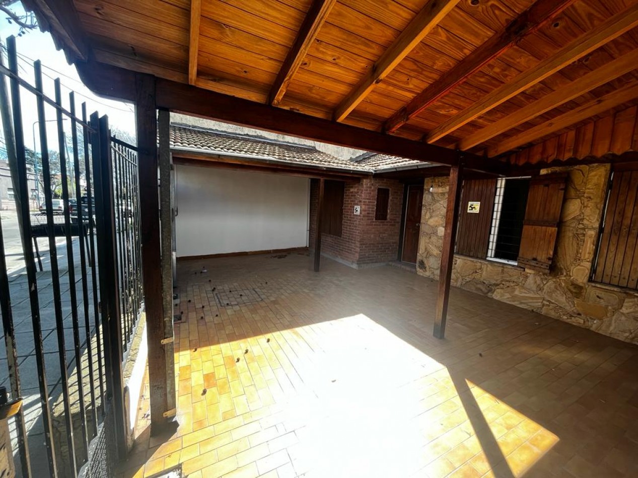 CASA 4 ambientes en alquiler en Olivos