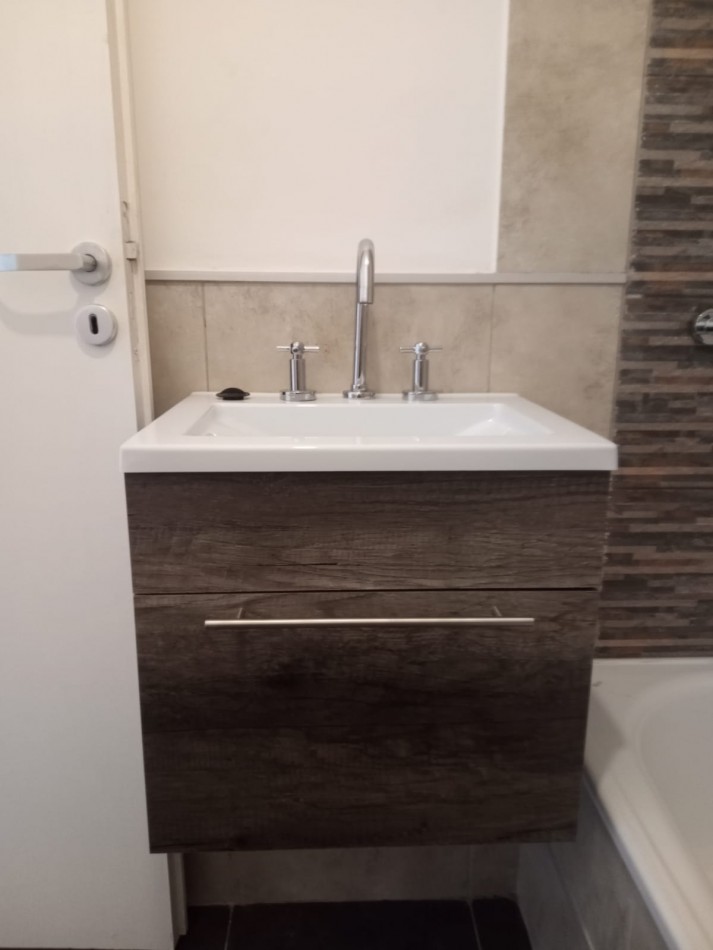 Dos ambientes en Venta en Jose Leon Suarez sin expensas! Financiacion directa!