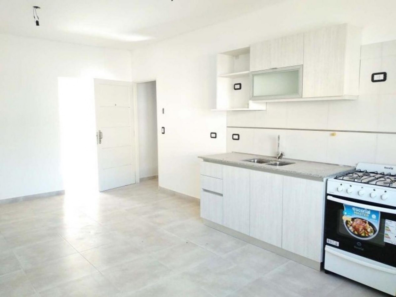 Dos ambientes en Venta en Jose Leon Suarez sin expensas! Financiacion directa!