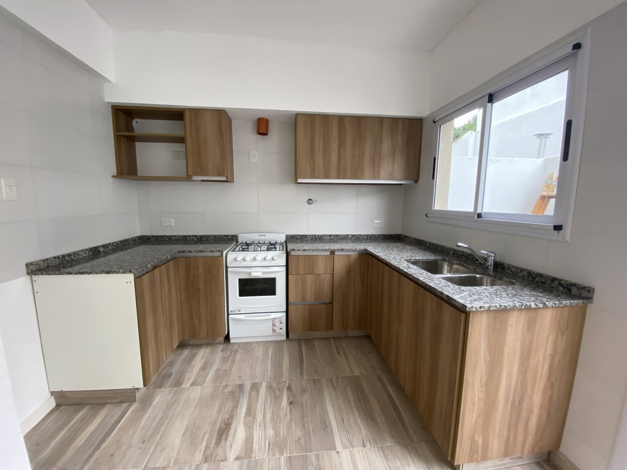 Espectacular duplex a estrenar de tres ambientes en Bella Vista!