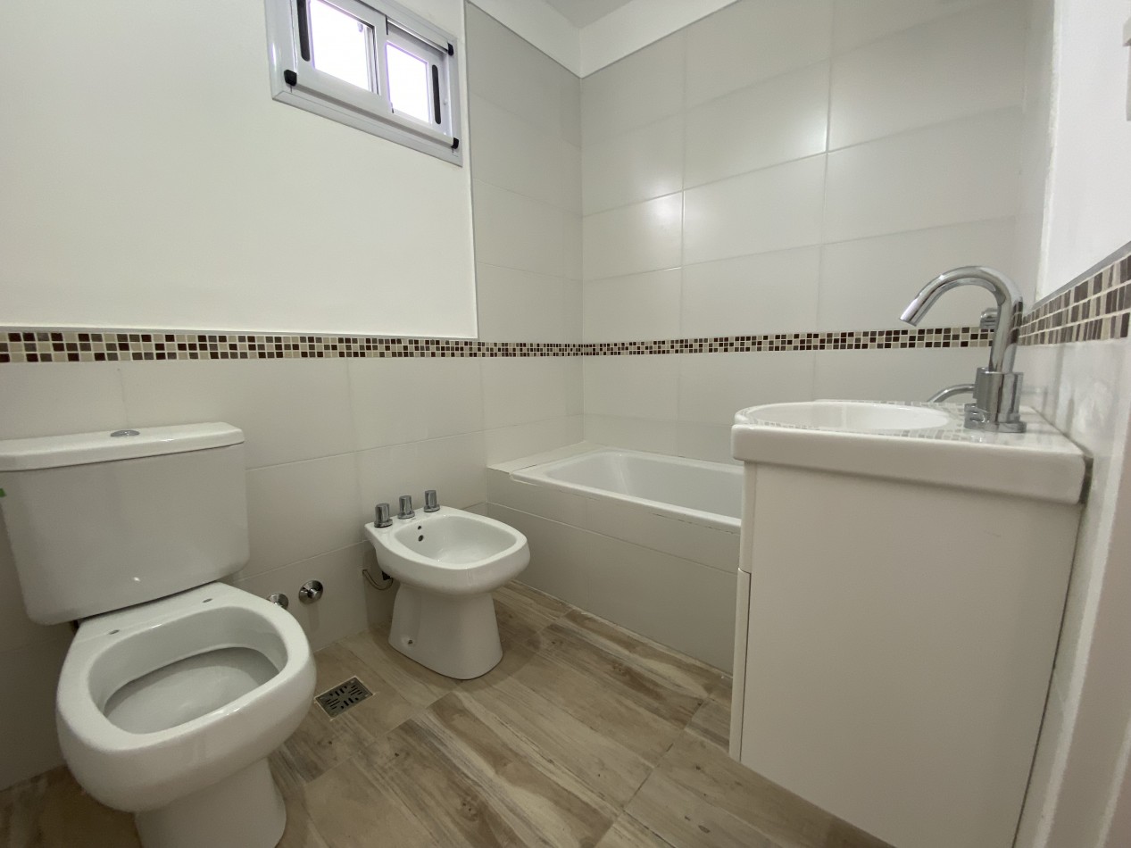 Espectacular duplex a estrenar de tres ambientes en Bella Vista!