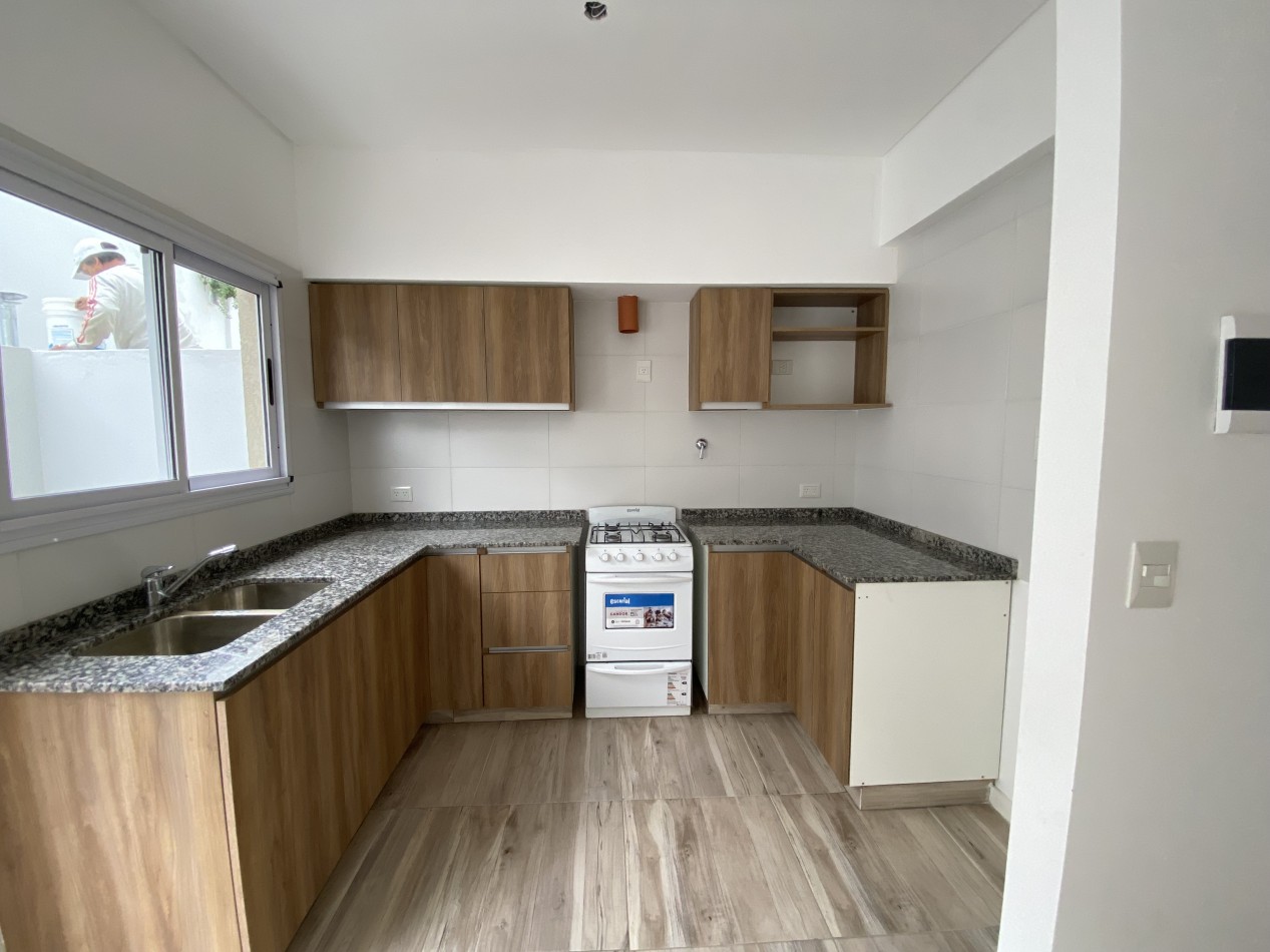 Espectacular duplex a estrenar de tres ambientes en Bella Vista!