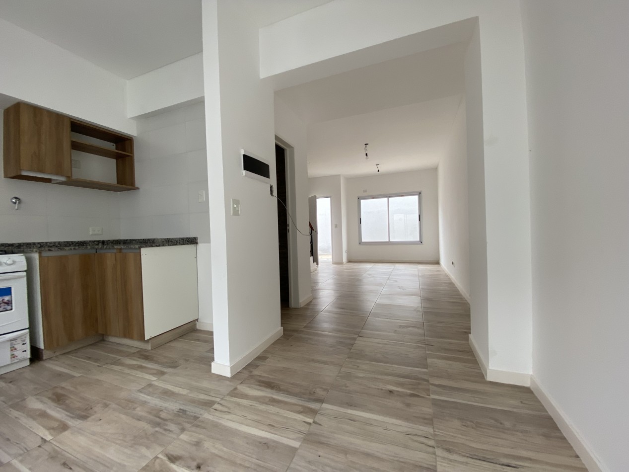 Espectacular duplex a estrenar de tres ambientes en Bella Vista!