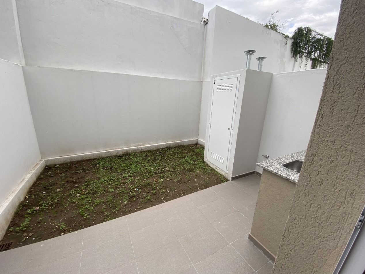 Espectacular duplex a estrenar de tres ambientes en Bella Vista!