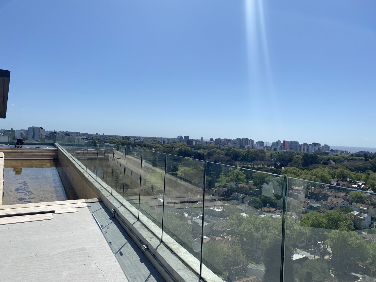 EXCELENTE TRES AMBIENTES DE CATEGORIA EN EL CORAZON DE FLORIDA