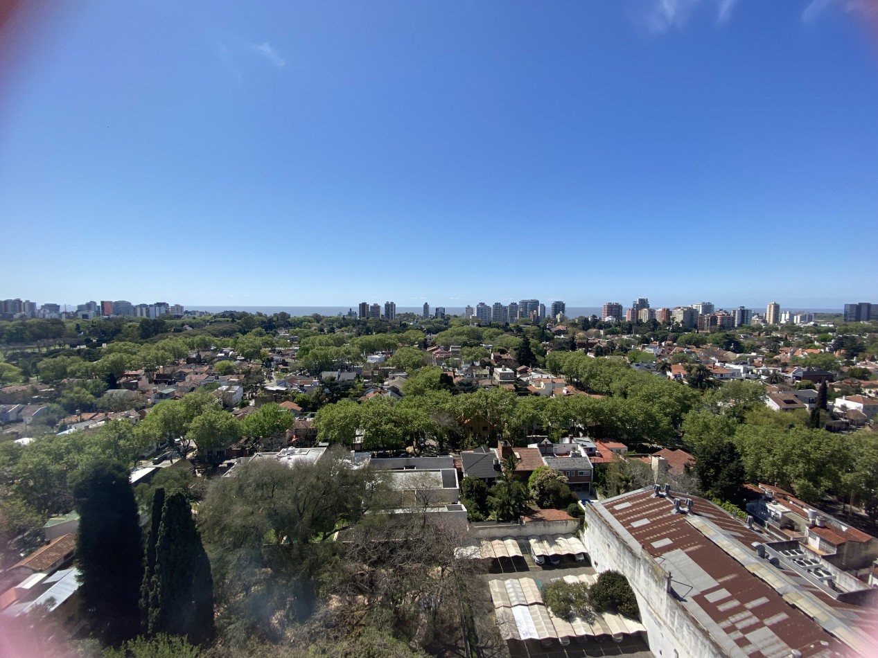 EXCELENTE TRES AMBIENTES DE CATEGORIA EN EL CORAZON DE FLORIDA