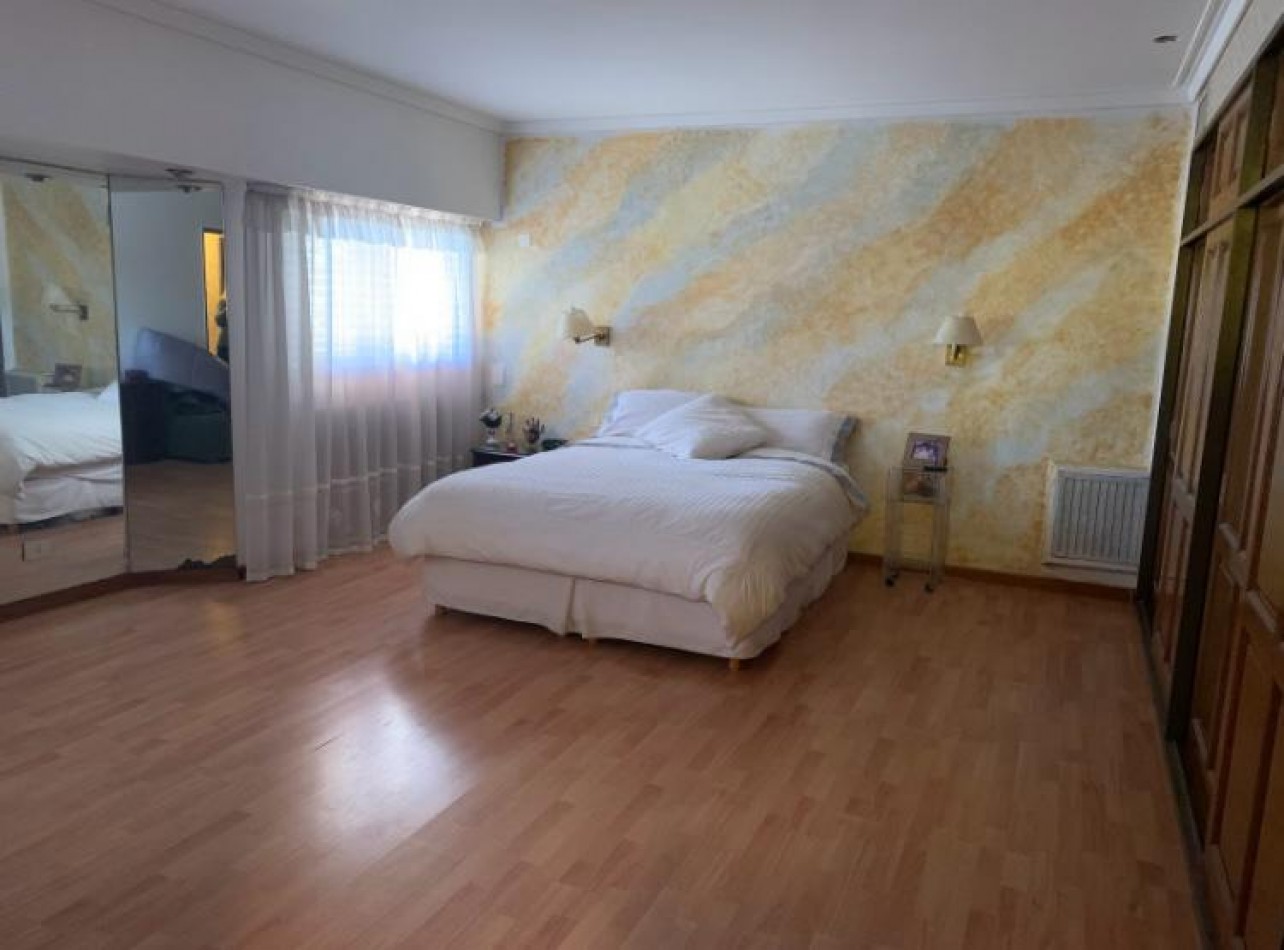 Hermosa casa de 5 ambientes en Olivos!