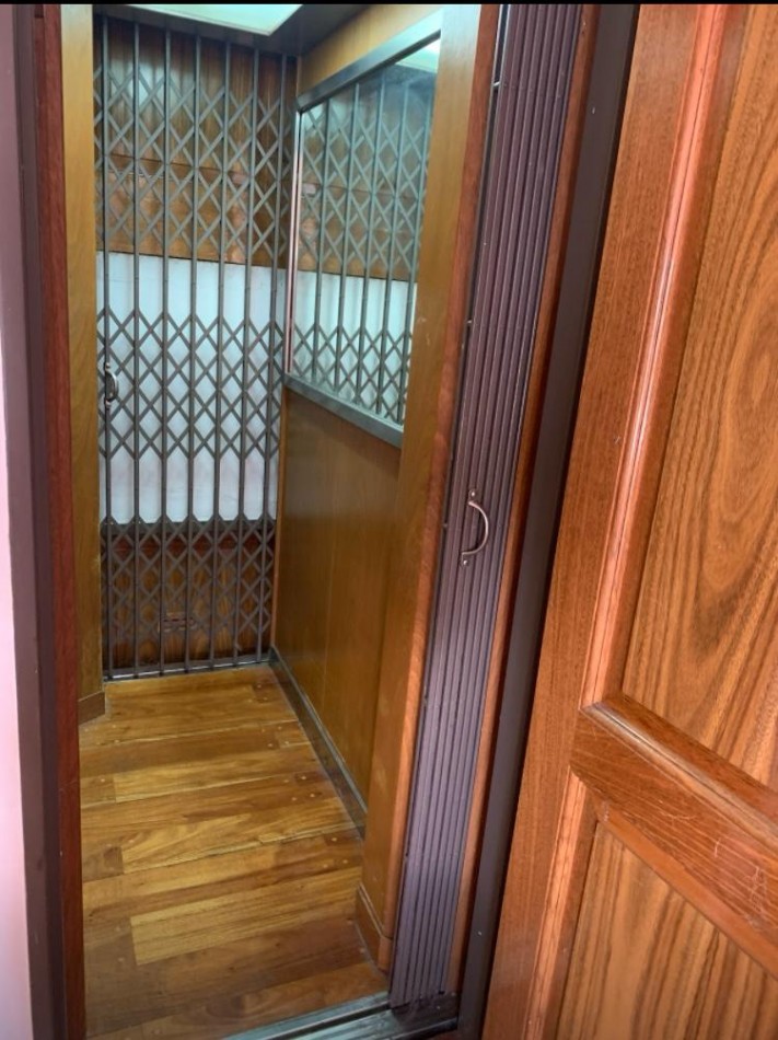 Hermosa casa de 5 ambientes en Olivos!