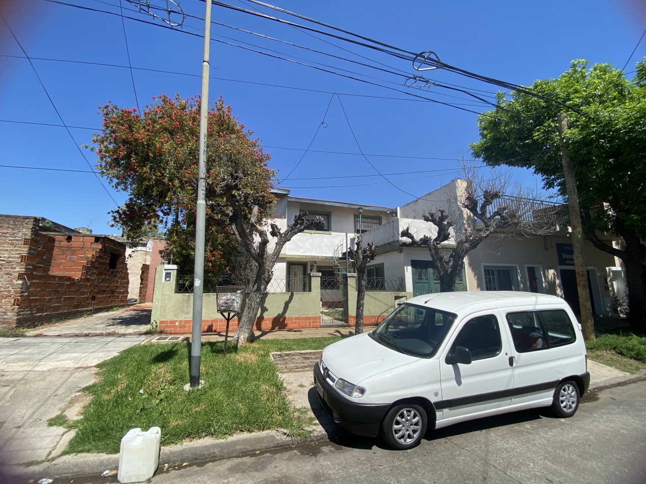 Casa de 3 amb en PB + casa en PA con entrada independiente en Villa Bonich