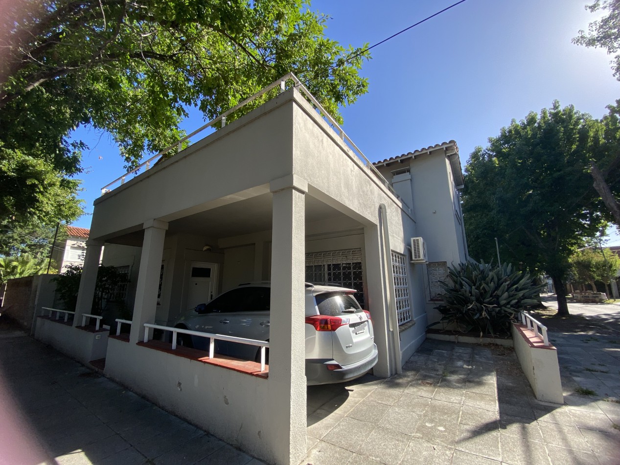 Hermosa casa en Florida de 5 ambientes!