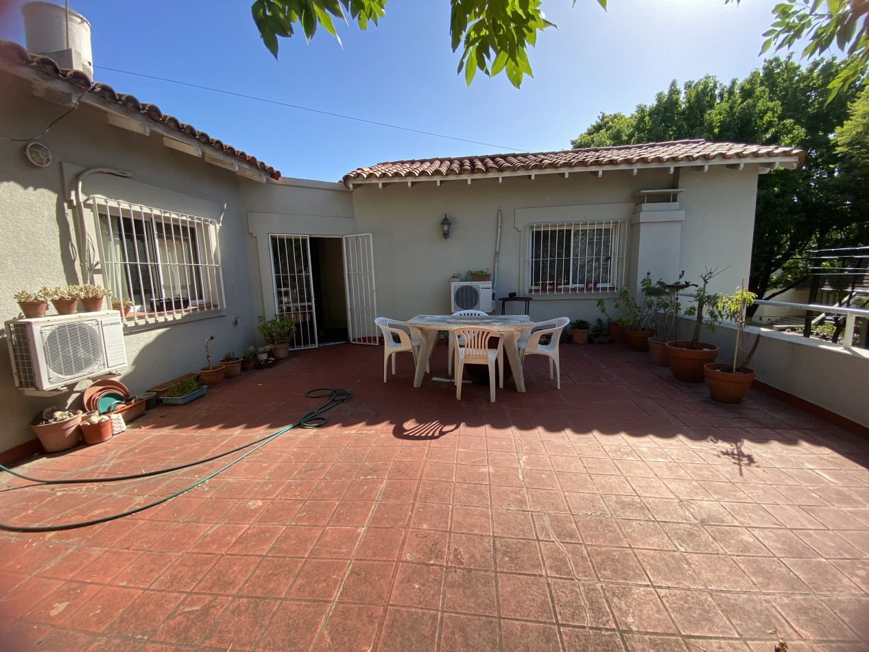 Hermosa casa en Florida de 5 ambientes!