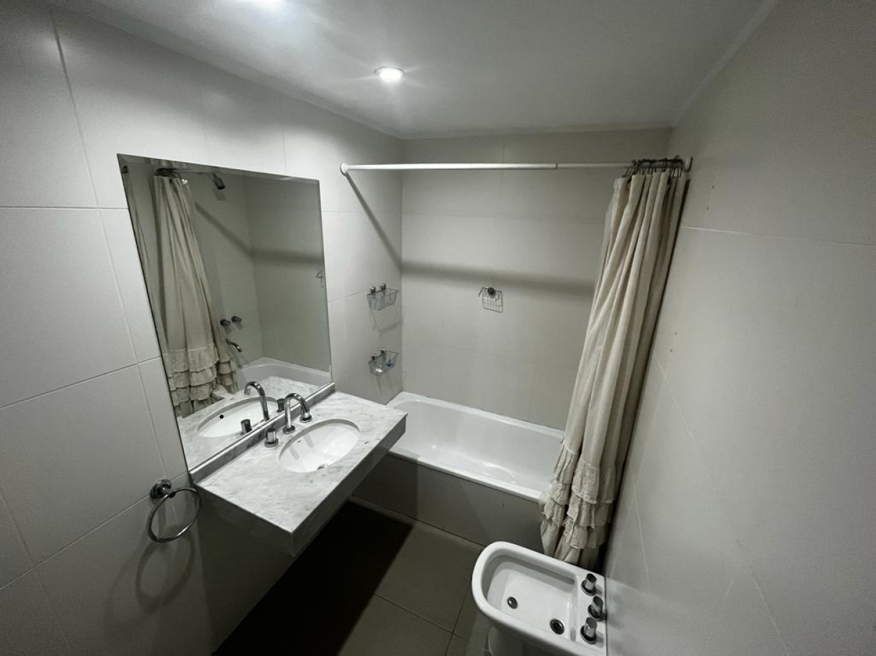 Impecable departamento tipo duplex en Villa Urquiza! Bajisimas expensas
