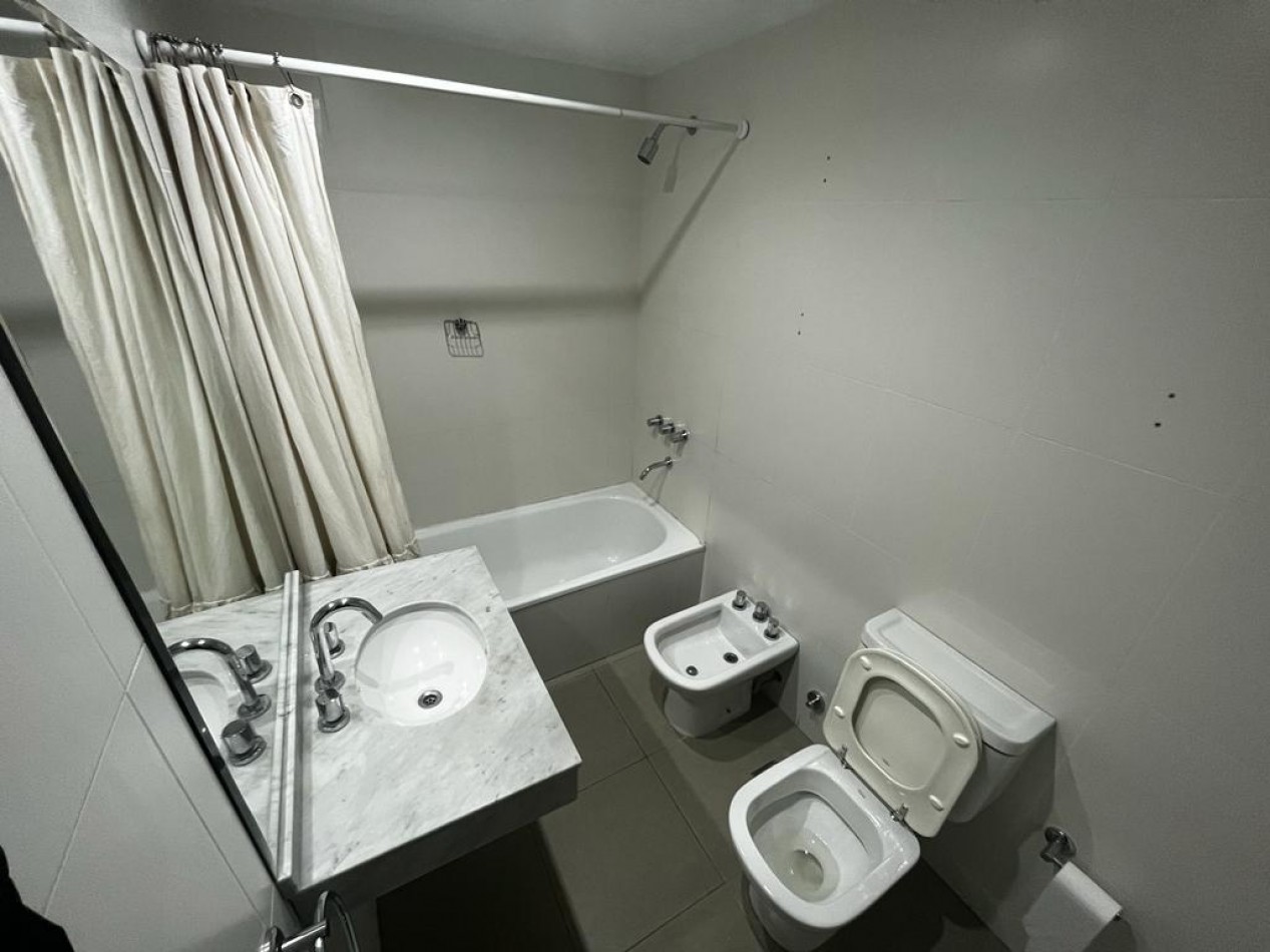 Impecable departamento tipo duplex en Villa Urquiza! Bajisimas expensas