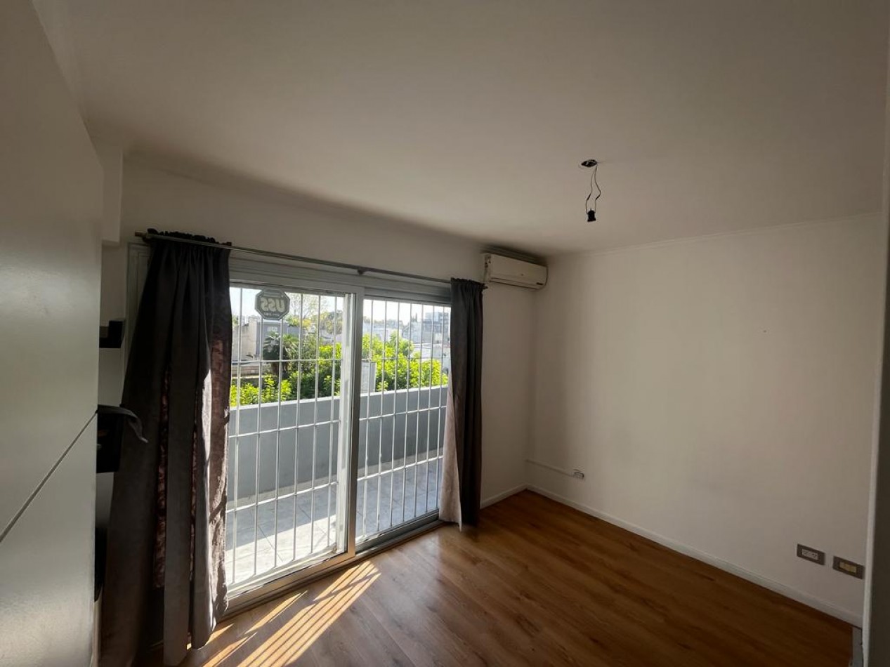 Impecable departamento tipo duplex en Villa Urquiza! Bajisimas expensas