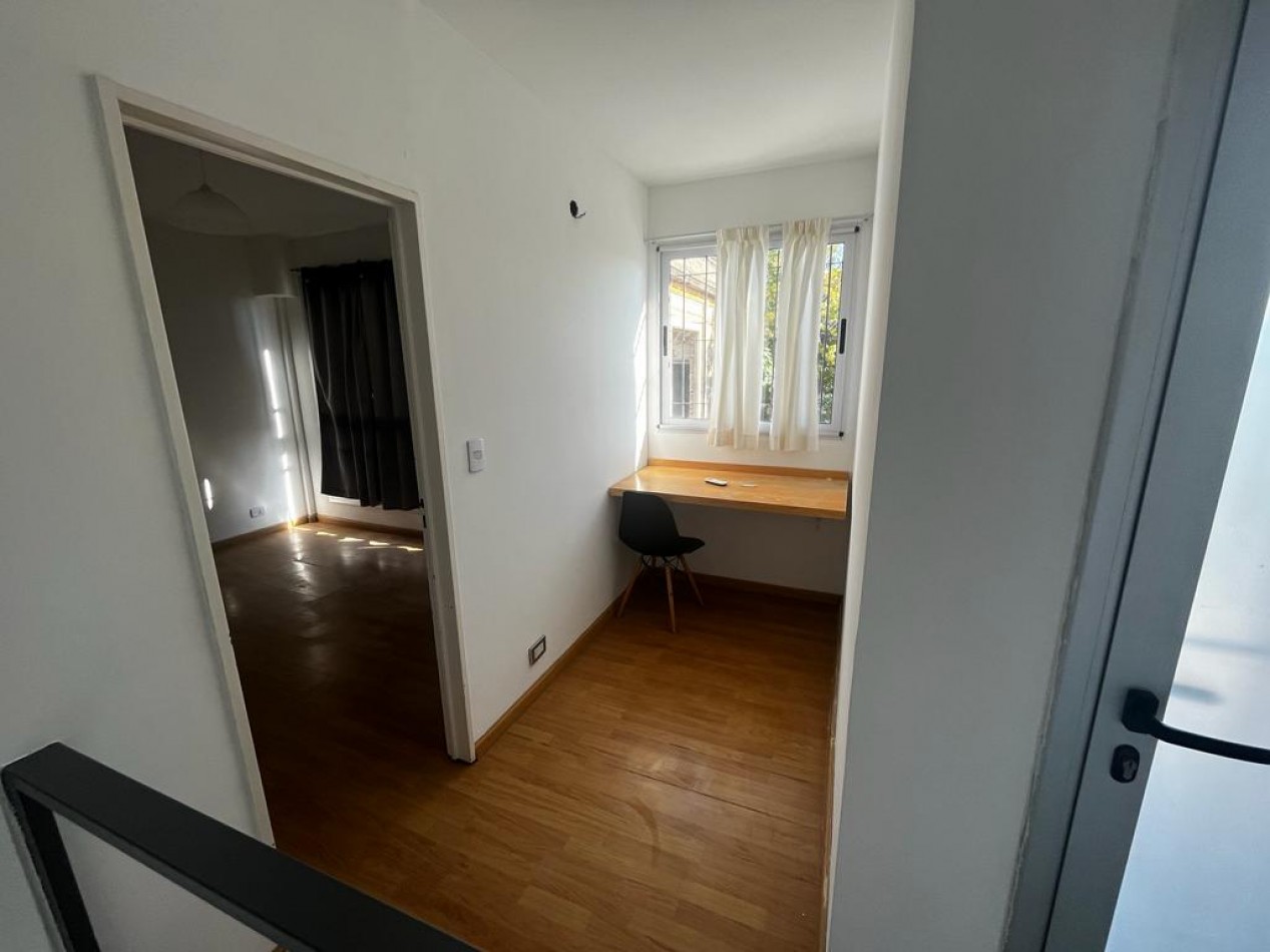 Impecable departamento tipo duplex en Villa Urquiza! Bajisimas expensas