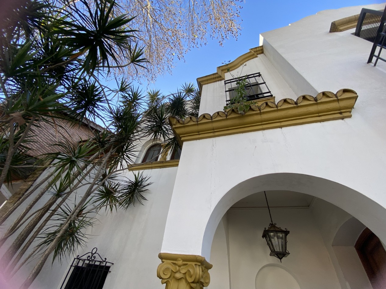 HERMOSA CASA DE ESTILO EN VENTA EN FLORIDA!