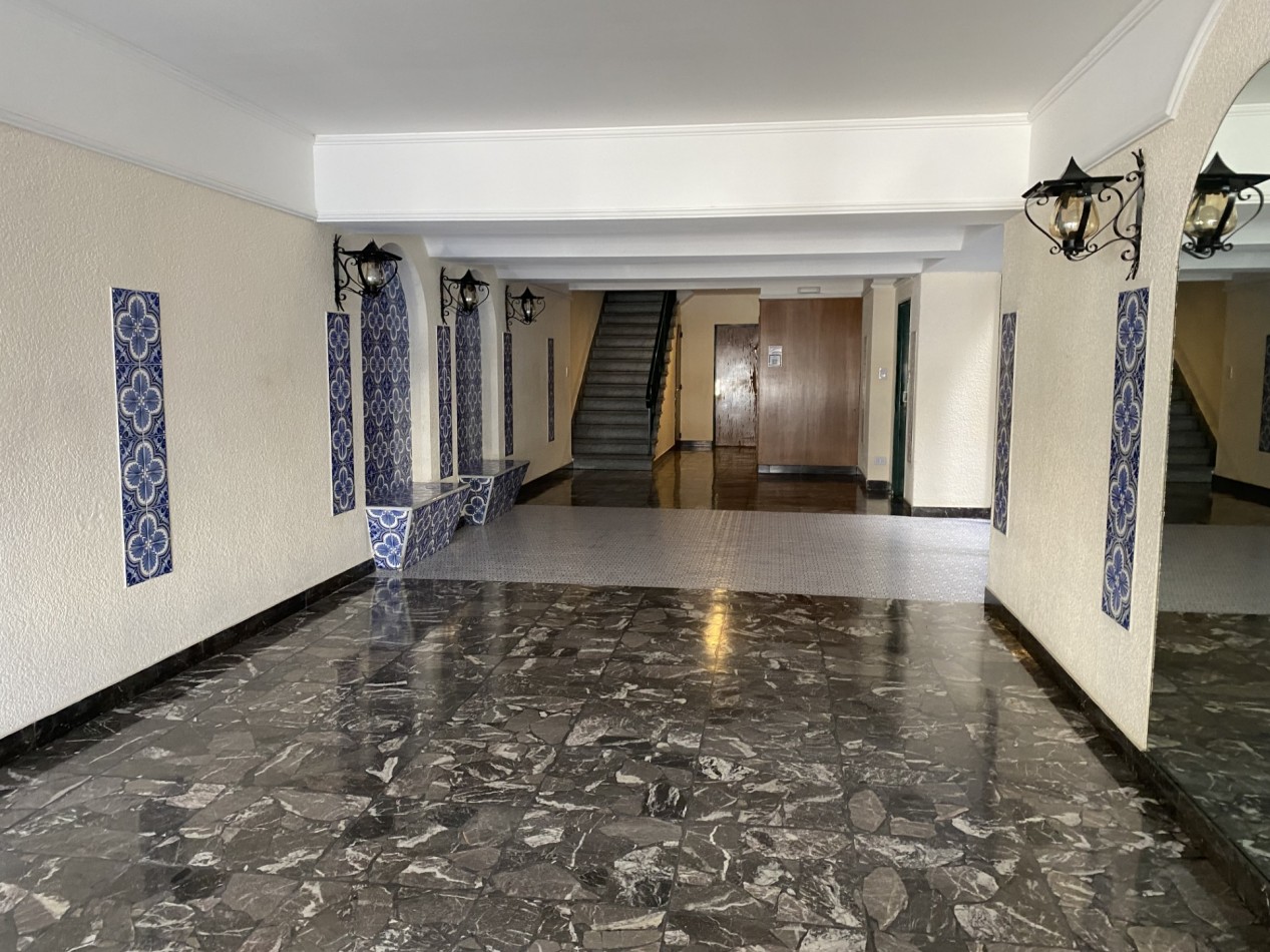 Impecable Departamento de 4 ambientes en Florida - VENTA