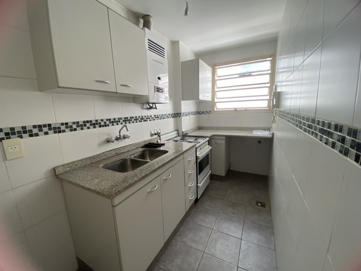 Luminoso dos ambientes en Vicente Lopez en alquiler