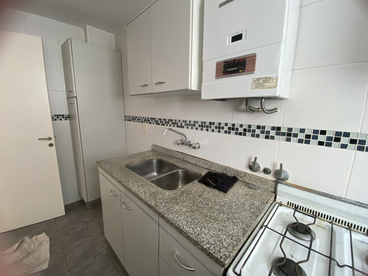 Luminoso dos ambientes en Vicente Lopez en alquiler