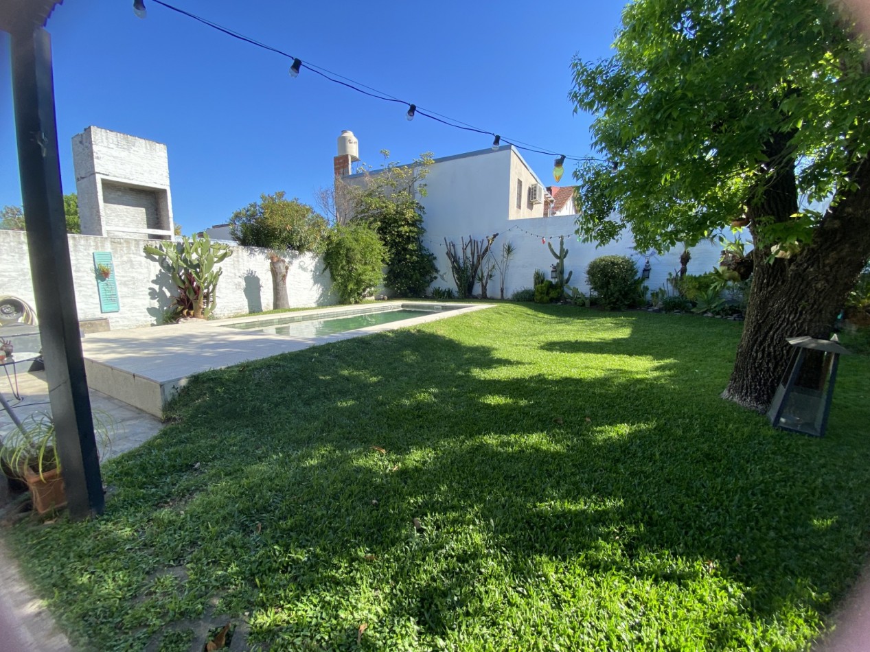 Hermosa casa en venta de cinco amb. en Boulogne!