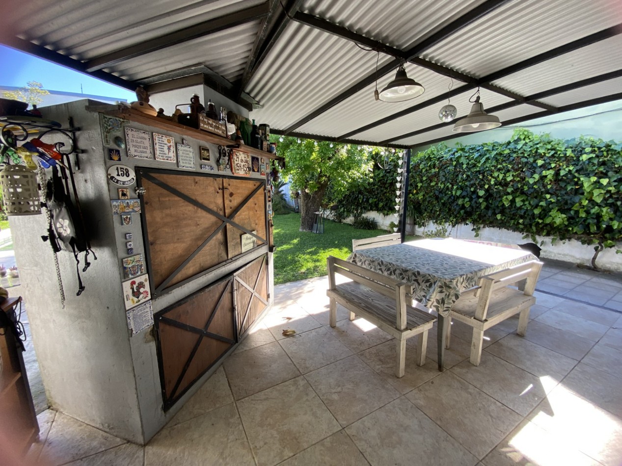 Hermosa casa en venta de cinco amb. en Boulogne!