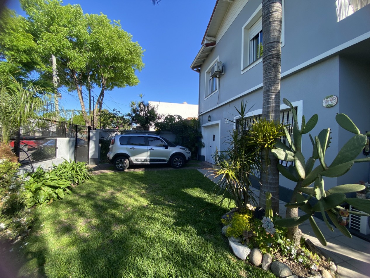 Hermosa casa en venta de cinco amb. en Boulogne!