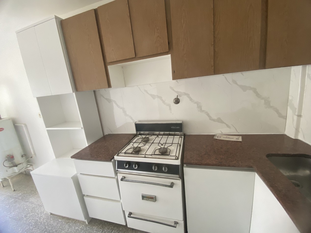 Impecable departamento de tres ambientes en alquiler en Florida!