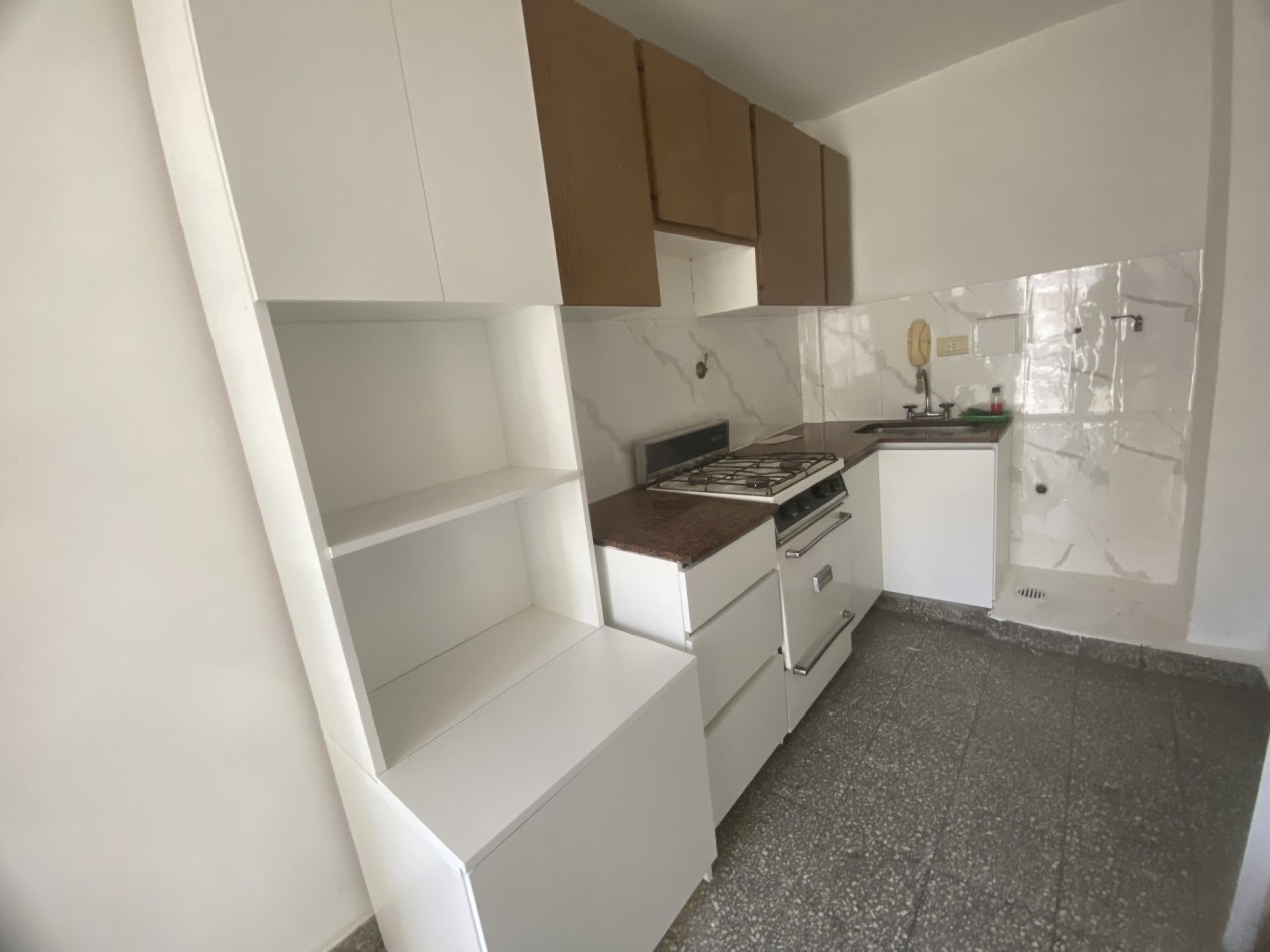 Impecable departamento de tres ambientes en alquiler en Florida!