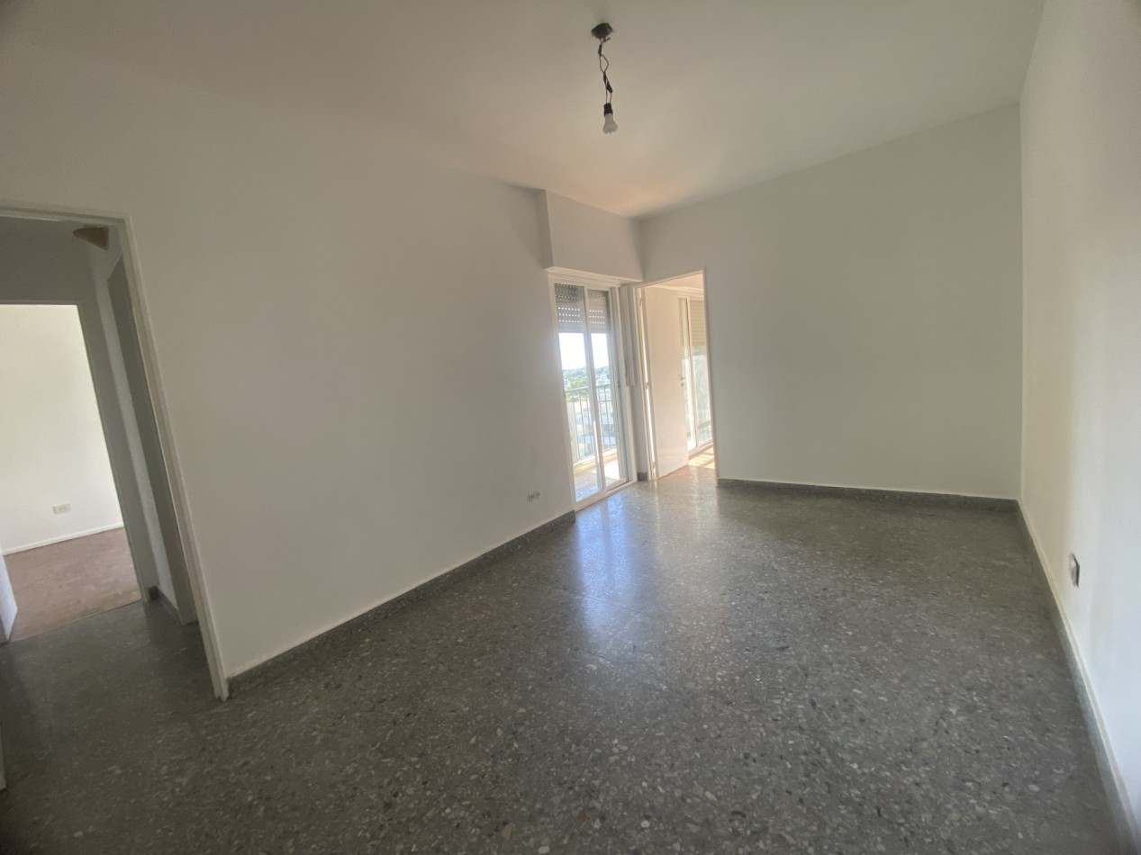 Impecable departamento de tres ambientes en alquiler en Florida!