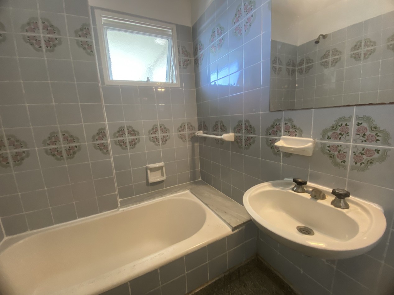 Impecable departamento de tres ambientes en alquiler en Florida!