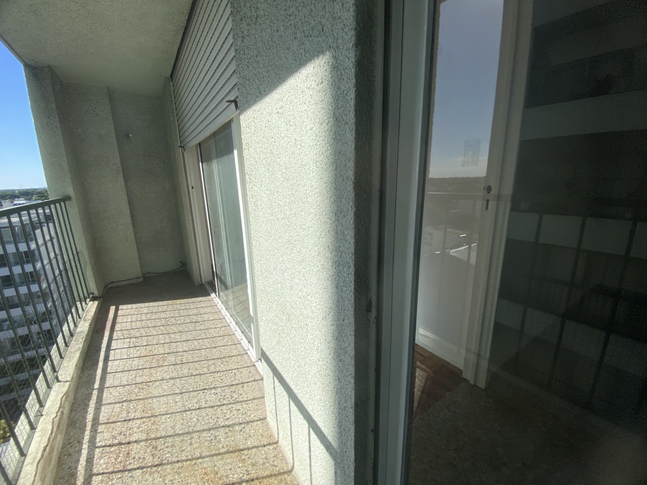 Impecable departamento de tres ambientes en alquiler en Florida!