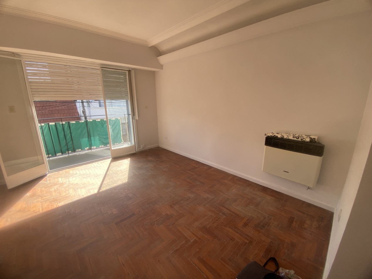 IMECABLE PH DE TRES AMBIENTES EN ALQUILER EN OLIVOS