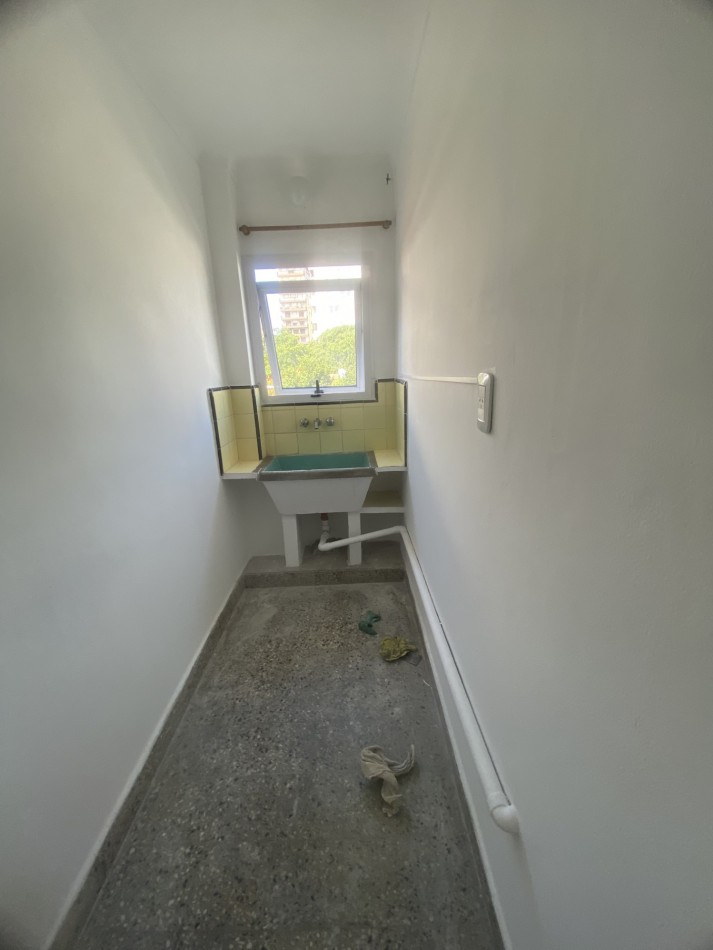 IMECABLE PH DE TRES AMBIENTES EN ALQUILER EN OLIVOS