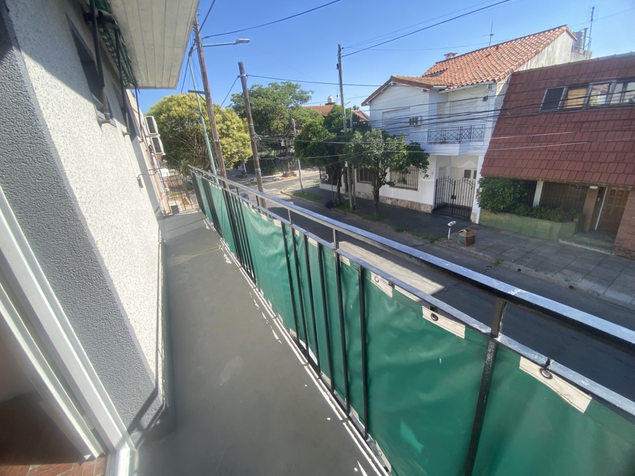 IMECABLE PH DE TRES AMBIENTES EN ALQUILER EN OLIVOS