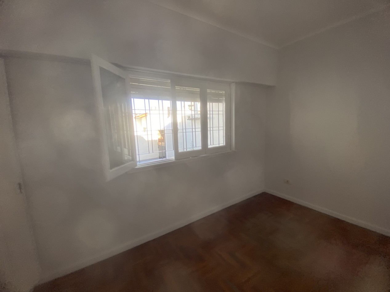 IMECABLE PH DE TRES AMBIENTES EN ALQUILER EN OLIVOS